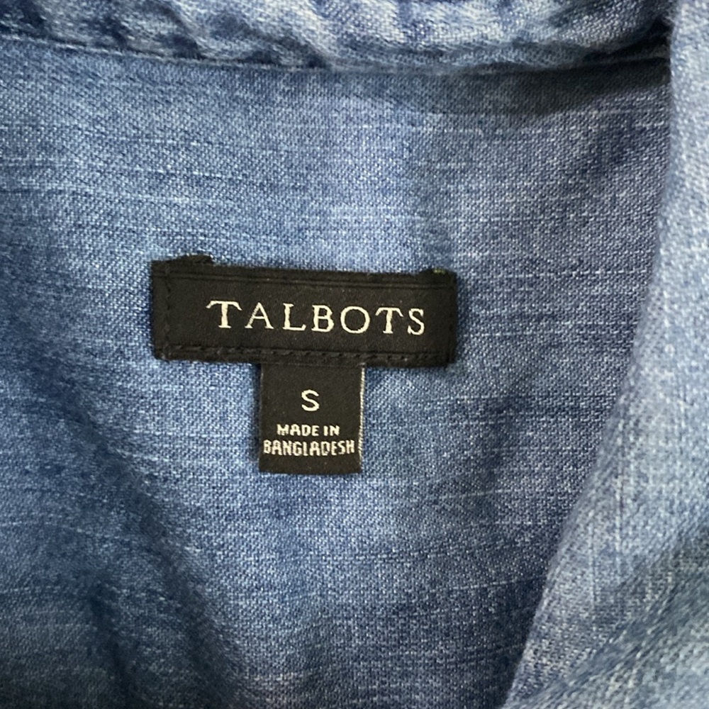 Talbots chambray long sleeve collard button up womens shirt with chest pocket - Picture 6 of 7